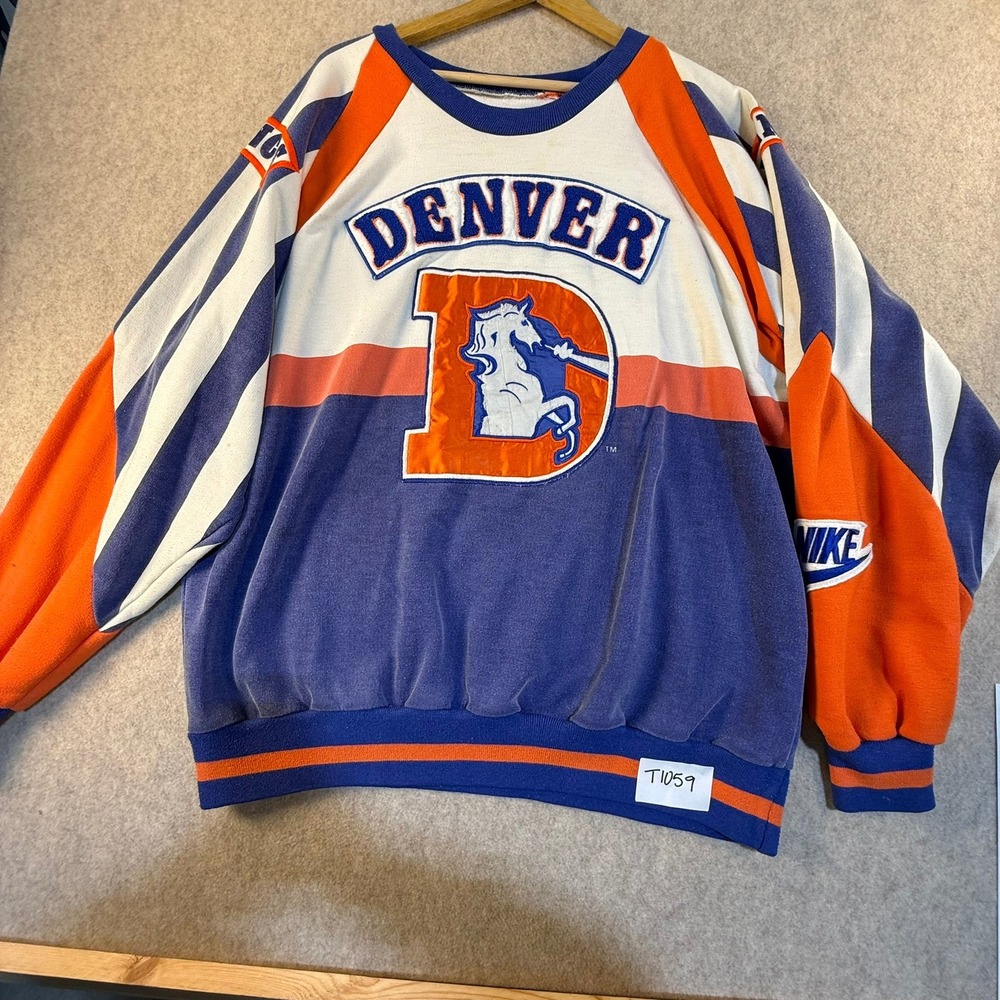 Vintage Nike Denver Broncos Sweatshirt NFL 90s Skyline Graphic Blue‎ Orange Mens